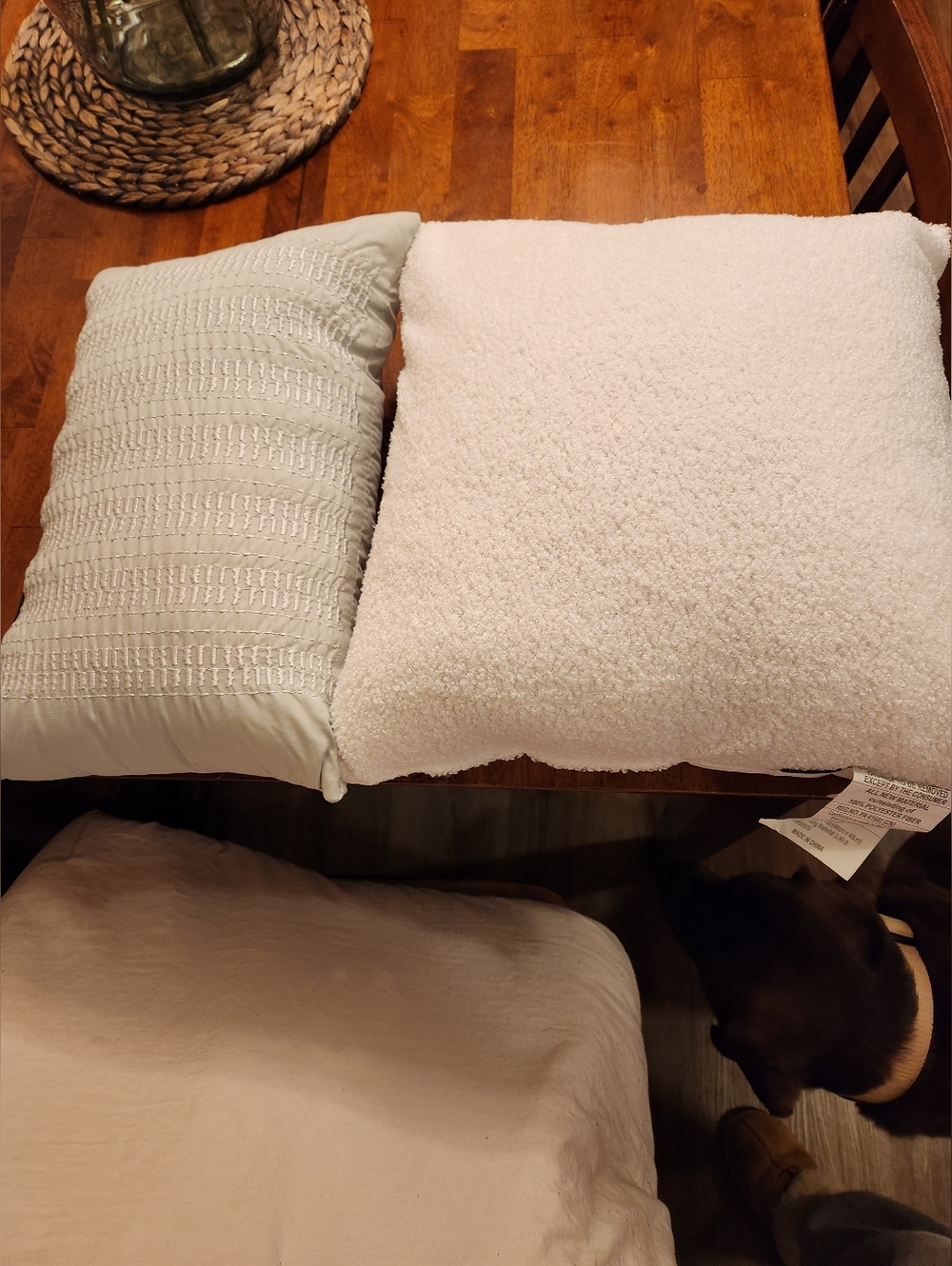 NWT Pair of Decorative Throw Pillows